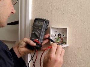 Signs that You Need to Conduct Electrical Repairs in Your Houma Home