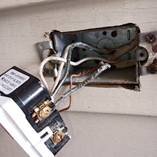 Best-Rated-Electrician-Delivering-Same-Day-Emergency-Electrical-Repairs-in-Houma-Heights-LA 0