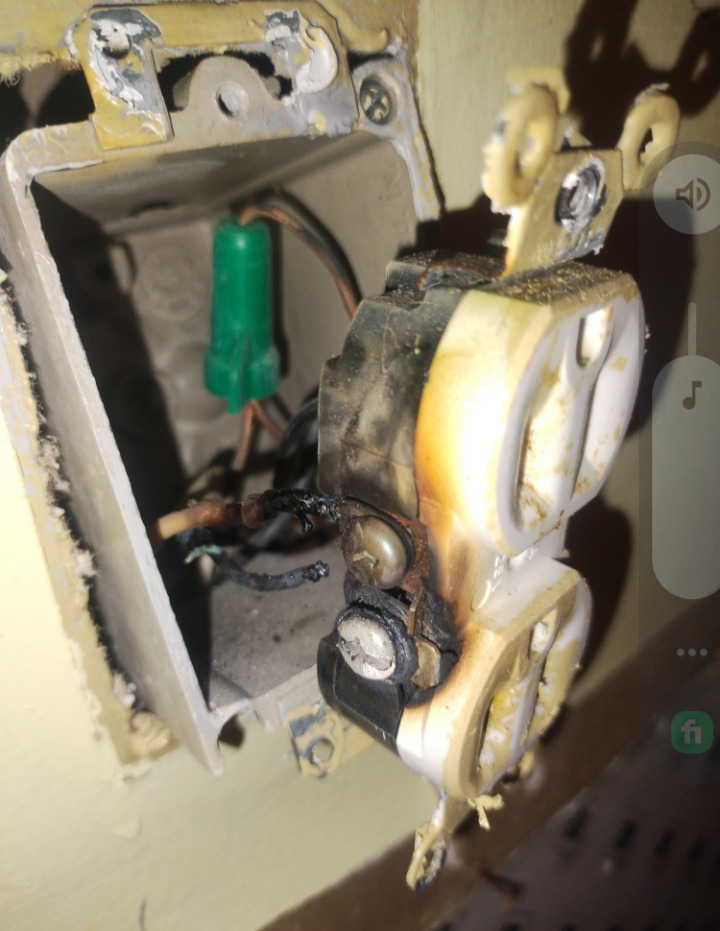 Expert Electrical Troubleshooting and Repair in Houma, LA by MK Electric Man