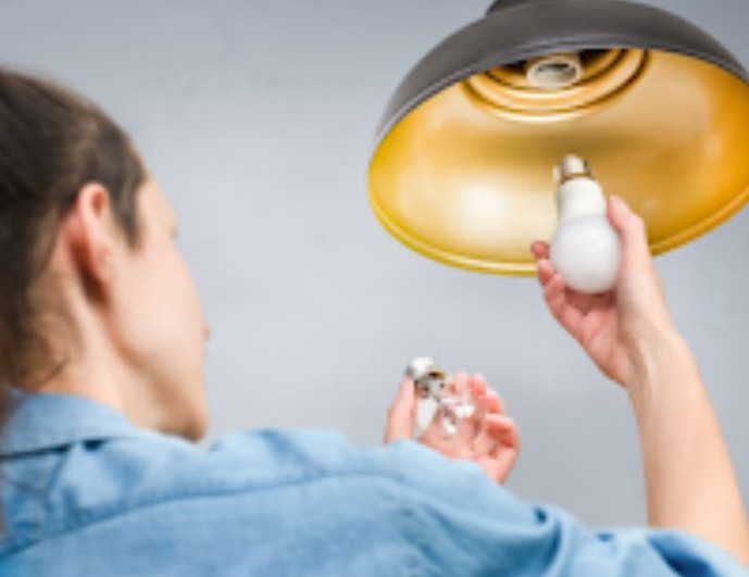 Professional Houma Electrician Helping Homeowners Fix Dimming And Flickering Lights